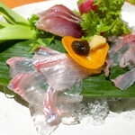 花仙庵 仙仁温泉 岩の湯 - シナノユキマス（上）は旨味が強く、鯉のあらい（左下）は驚くほどの透明感！