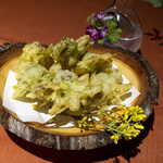 花仙庵 仙仁温泉 岩の湯 - ふきのとうの天ぷら。塩であっさりと頂く、サクッと揚げ具合も文句なし