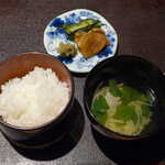 花仙庵 仙仁温泉 岩の湯 - 鶏つくねと筍のにゅうめん、野沢菜・大根味噌漬・ふきのとう味噌。最後まで手抜きな