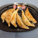 味楽 - ギョウザもお持ち帰り出来ます。