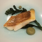 リナシメント - 鮮魚のポワレ。