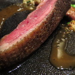 カンテサンス - 仏産ルーアン鴨の胸ともも肉の３時間ロースト　キプロス島の小麦のリゾットを添えて2