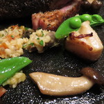 カンテサンス - 仏産ルーアン鴨の胸ともも肉の３時間ロースト　キプロス島の小麦のリゾットを添えて3