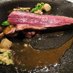 カンテサンス - 仏産ルーアン鴨の胸ともも肉の３時間ロースト　キプロス島の小麦のリゾットを添えて4