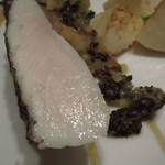 カンテサンス - 徳島県産マナガツオのオーブン焼き　モリーユ茸とシェリーのビネグレット2