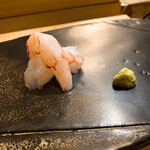 すし ふくづか - 葡萄海老～山葵と塩で 