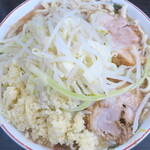 ラーメン二郎 - 小ラーメン＋野菜チョイマシニンニクマシマシ