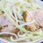 ラーメン二郎 - 豚