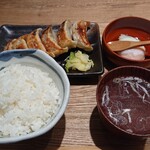 肉汁餃子のダンダダン - 