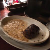 カルネジーオ イースト - 