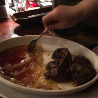 カルネジーオ イースト - 