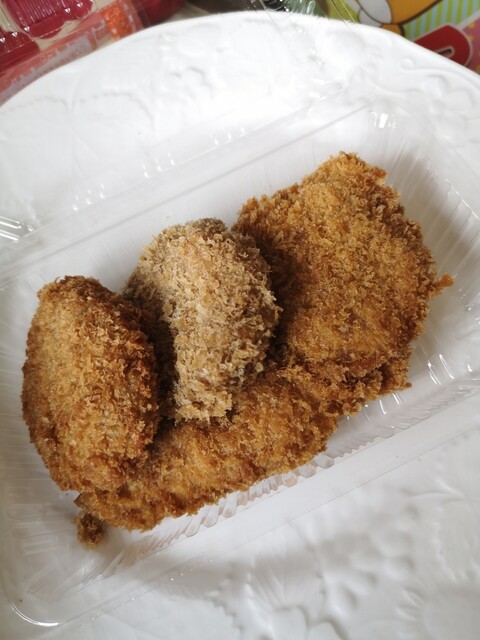 岩城肉店 - 藤田（コロッケ）の写真