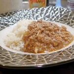 トリワイン ＰＩＫＯＳＨＨＨＵ - キーマカレー