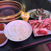 Yakiniku Dokoro Harison No Ie - ロース・カルビ定食1,070円（税込）