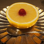 割烹さいお - 久々な感じの半玉グレープフルーツ