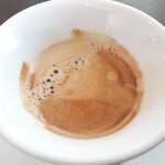 La Trattoriaccia - ほろ苦いコーヒーも美味