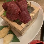 馬肉バル 跳ね馬 - 