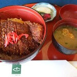 Fukuoka Senchuri-Gorufukurabu Resutoran - 黒豚ソースカツ丼