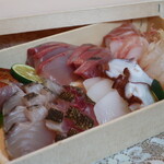 こころや - 鰆炙り、イサキ炙り、赤イカ、真ダコ、平目、金目鯛炙り、平政、黒鯛