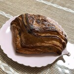 コンセントマーケット - クロワッサンショコラ ¥180+税