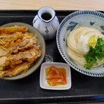 うどんや 壱 - ぶっかけうどん冷＋かしわ天丼