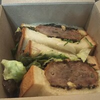 草片 - ジビエ(鹿&猪)のメンチカツサンド