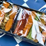 鮨 尚充 - フタ無しですラップ