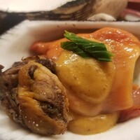 東茶屋 なかむら - ④赤貝(石川県能登産)、辛子酢味噌掛け、炙り赤貝肝、うるい、利尻昆布(北海道利尻島香深産)
                    産卵期は夏、旬は秋～春
                    立派な赤貝に驚くと共に期待が高まります♪