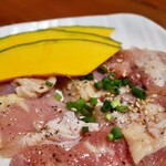 フジヤマ食堂 - もも（鶏）