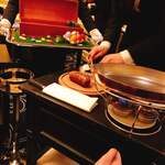 ガストロノミー ジョエル・ロブション - メインのサーブ