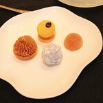 ガストロノミー ジョエル・ロブション - 