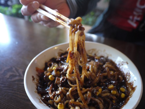 平野屋 - 養鱒公園（韓国料理）の写真
