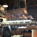 ウェンズディ カフェ&ベイク - 店内