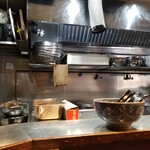 滝野川 大勝軒 - 厨房。