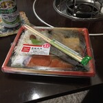 デイリーヤマザキ - 料理写真:紅鮭弁当510円