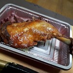すし辰 - 鶏もも丸ごとから揚げ(842円)