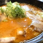 Hachimiisshin - 辛みそラーメン(少なめ) 660yen ドアップ