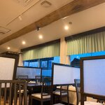 厚東川焼肉レストラン - リニューアルしてテーブル席メインとなりました