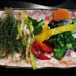 おふくろ - 島ラッキョウ、海ぶどう、サラダ