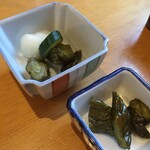 うな明 - 上が「松」のお新香、下がそれ以外