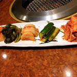 焼肉 スタミナ苑 - キムチ盛り合わせ