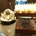 Guangzhou Baiyun International - Premium Lounge - 