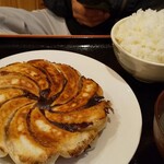 はじめ食堂 - 餃子定食(餃子10個)  700円