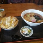 Ishidu Shiyoku Dou - ミニかつ丼セット