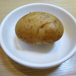 エチオピアカリーキッチン - 名物のじゃが芋