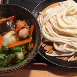 久兵衛屋 - 彩り野菜のつけ汁うどん