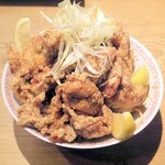 Chiba Chan - 若鶏の唐揚げ（バカサイズ）