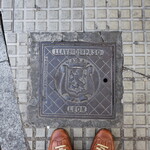 Parador de Leon - マンホールの蓋が好き