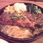 ぶどう牛ステーキ<100g>(980円)