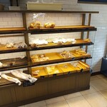 CALVA - パンはあらかじめ袋に入れてある①